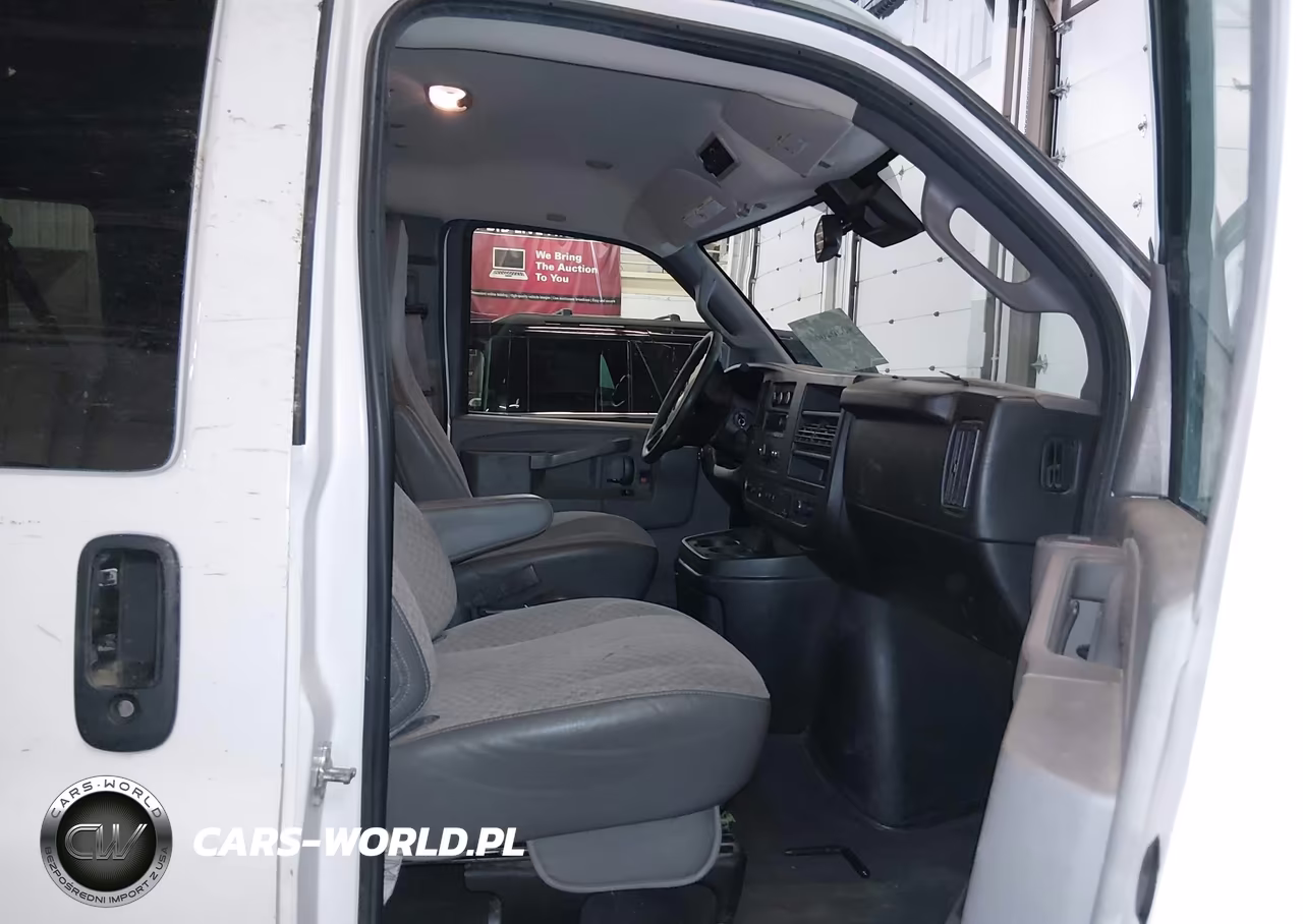 2019 Chevrolet Express 3500 Lt VIN:1GAZGPFG3K1239273 - 5