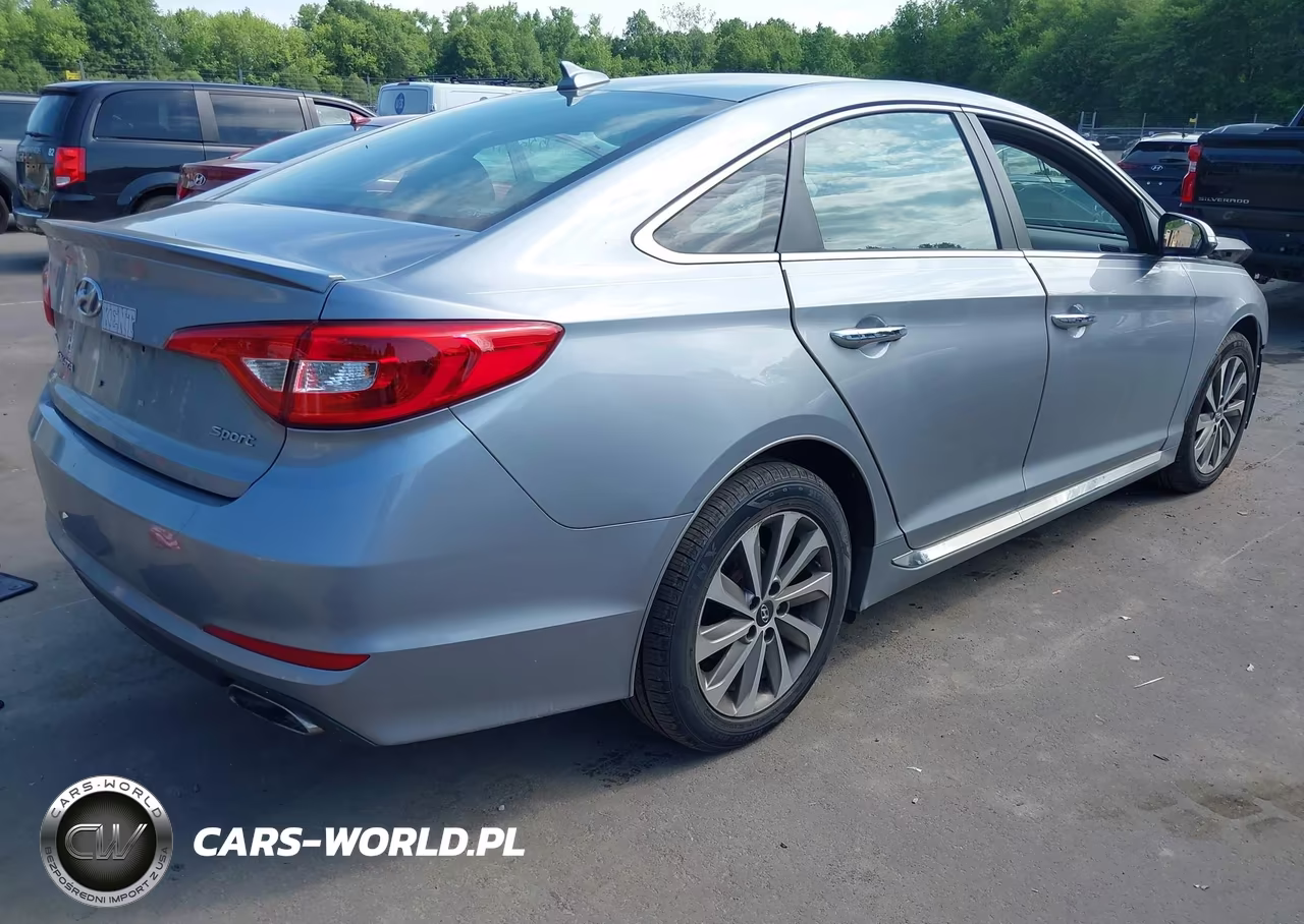 2017 Hyundai Sonata Sport VIN:5NPE34AF4HH510406 - 4