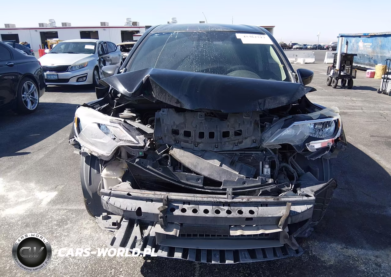 2018 Nissan Versa Note S VIN:3N1CE2CP9JL355940 - 13