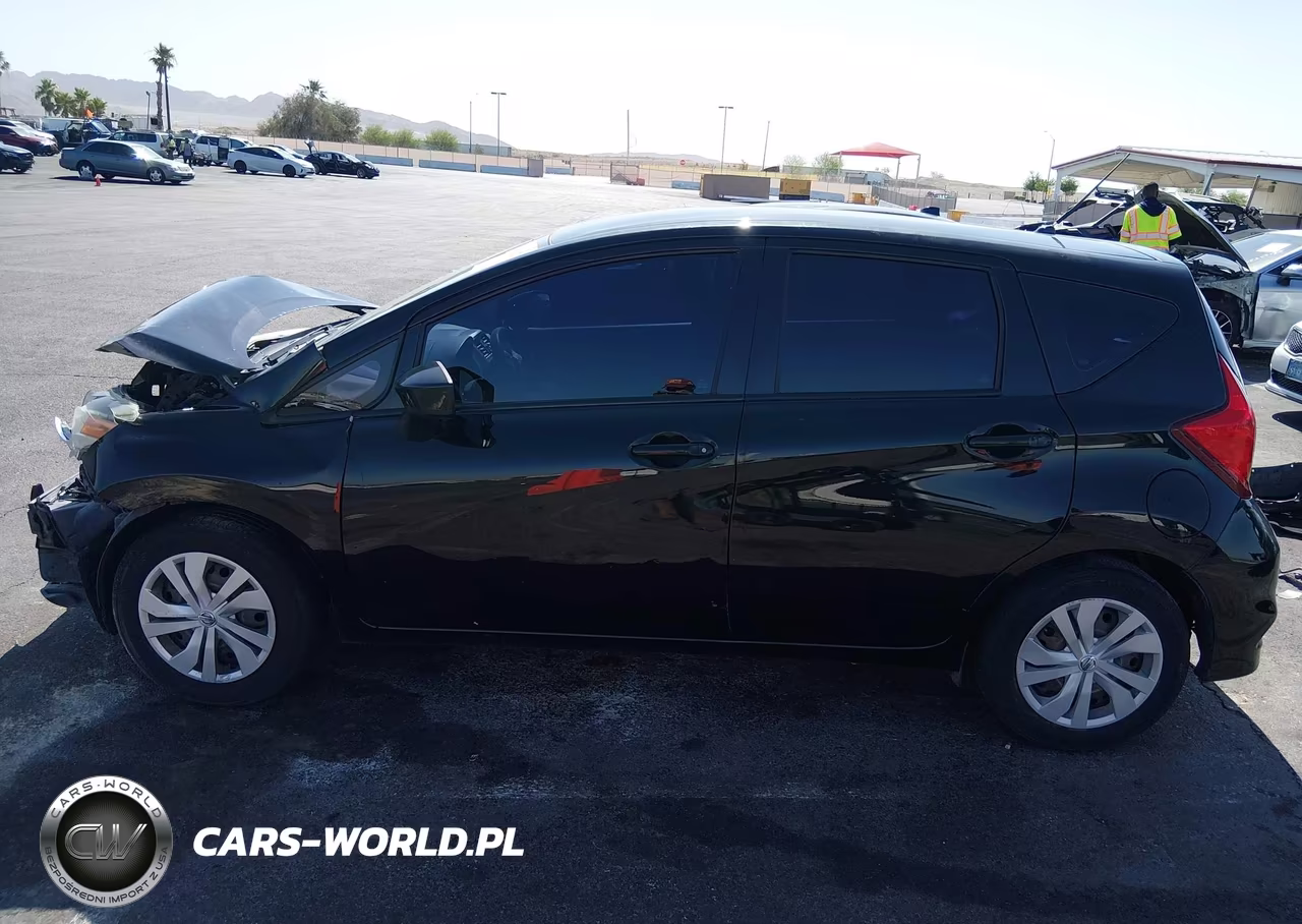 2018 Nissan Versa Note S VIN:3N1CE2CP9JL355940 - 15