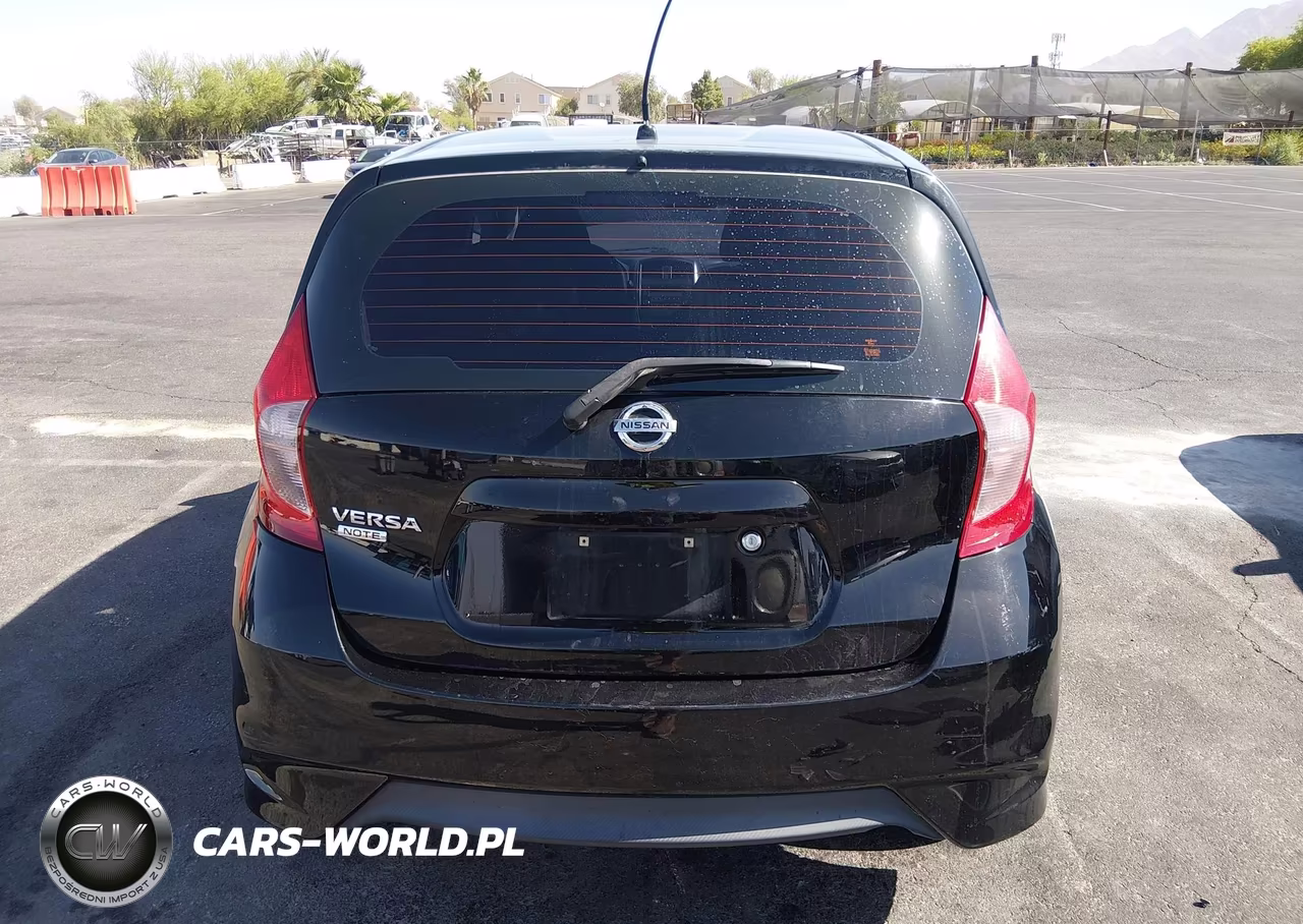 2018 Nissan Versa Note S VIN:3N1CE2CP9JL355940 - 17