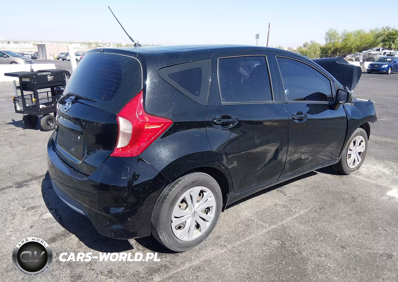 2018 Nissan Versa Note S VIN:3N1CE2CP9JL355940 - 4