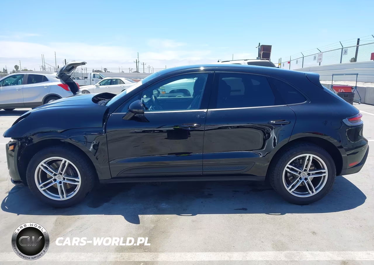 2023 Porsche Macan T VIN:WP1AA2A53PLB17831 - 15
