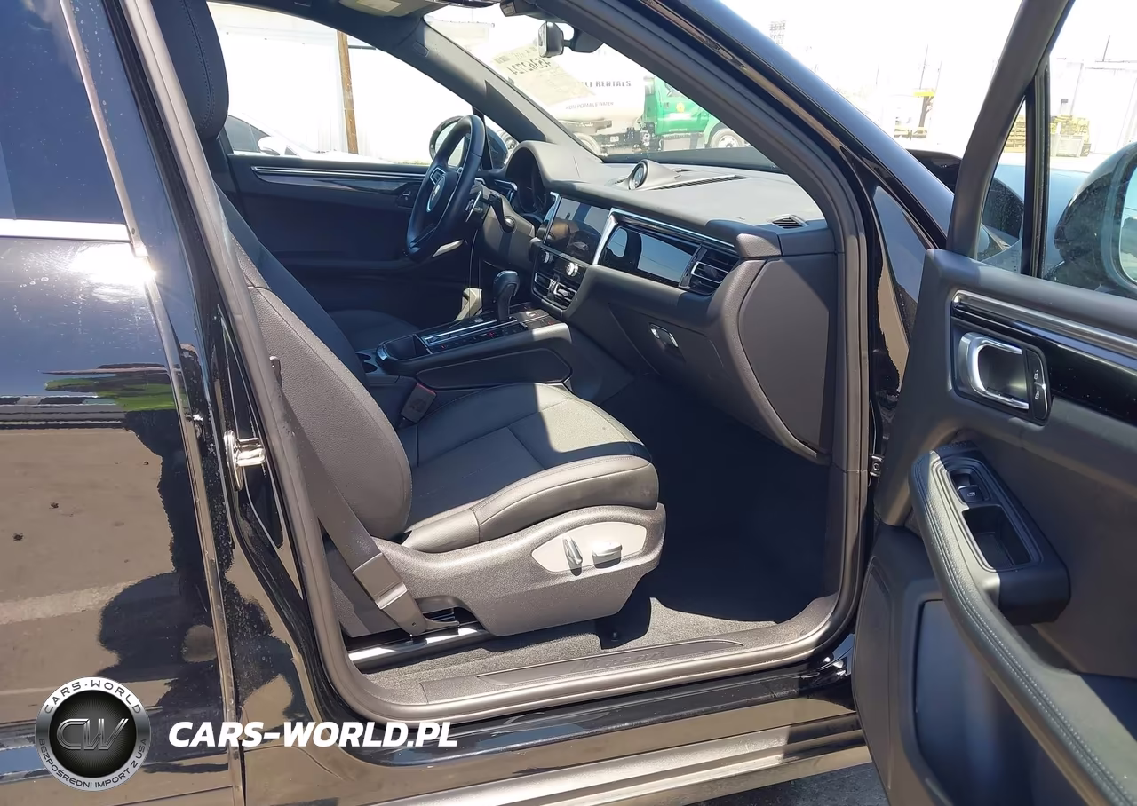 2023 Porsche Macan T VIN:WP1AA2A53PLB17831 - 5