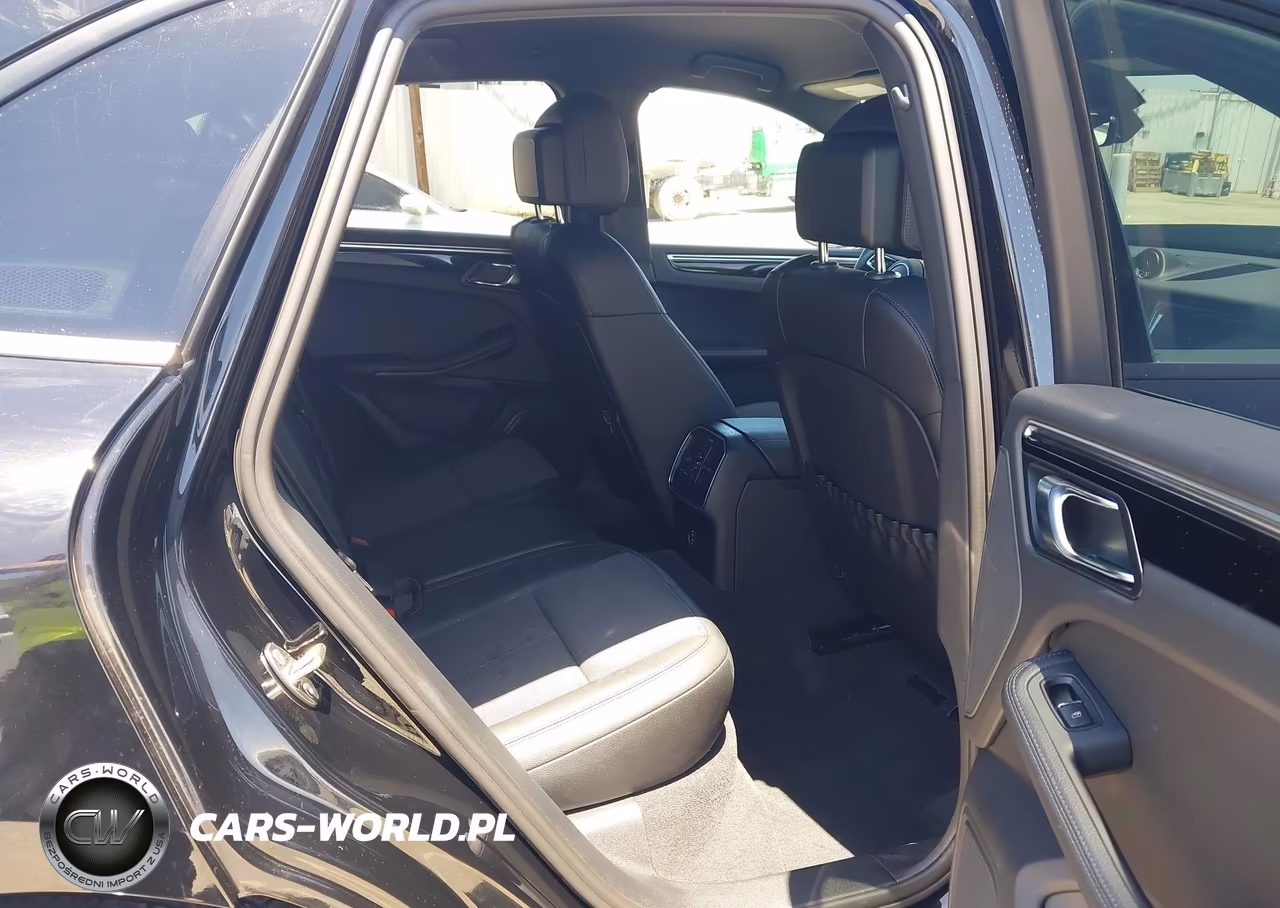 2023 Porsche Macan T VIN:WP1AA2A53PLB17831 - 8