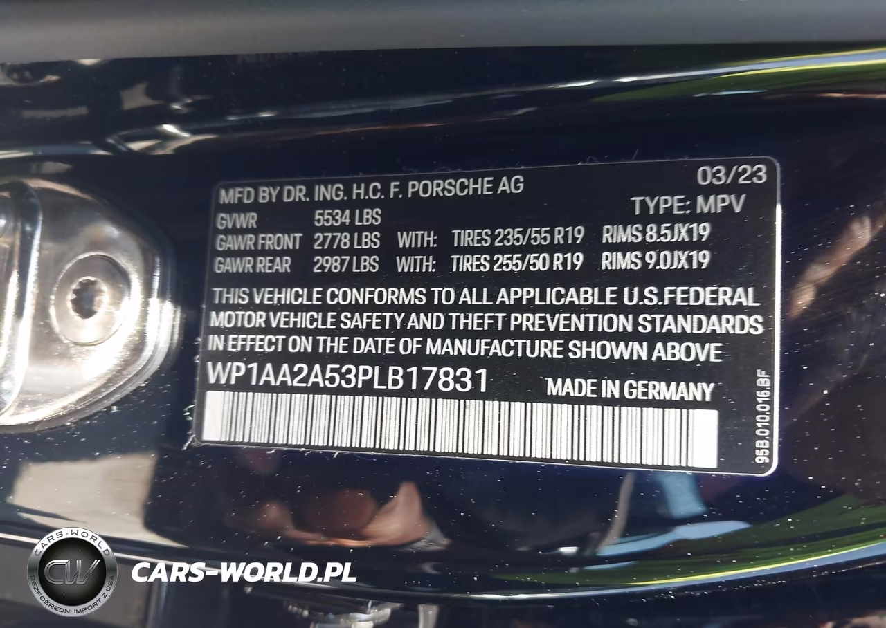 2023 Porsche Macan T VIN:WP1AA2A53PLB17831 - 9
