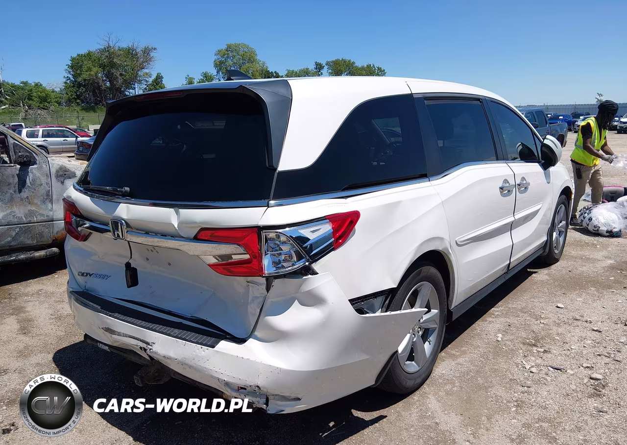 2018 Honda Odyssey Ex VIN:5FNRL6H57JB029340 - 4