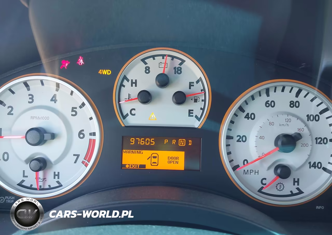 2015 Nissan Titan Pro-4X VIN:1N6BA0EC3FN509808 - 16