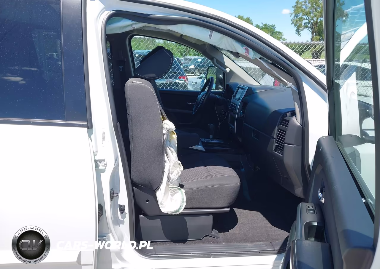2015 Nissan Titan Pro-4X VIN:1N6BA0EC3FN509808 - 5