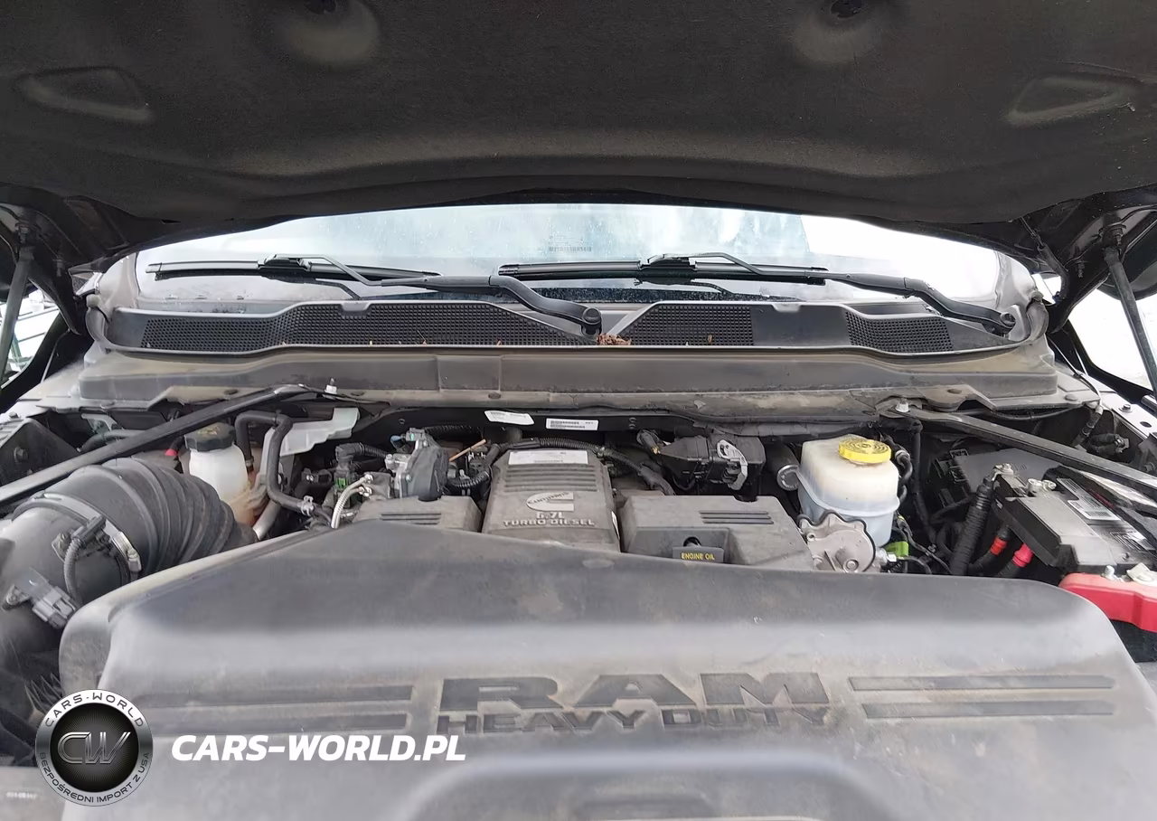 2020 Ram 2500 Limited VIN:3C6UR5SL8LG282827 - 9