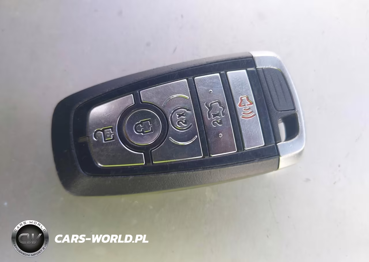 2018 Ford Fusion Energi Titanium VIN:3FA6P0SU9JR202672 - 11