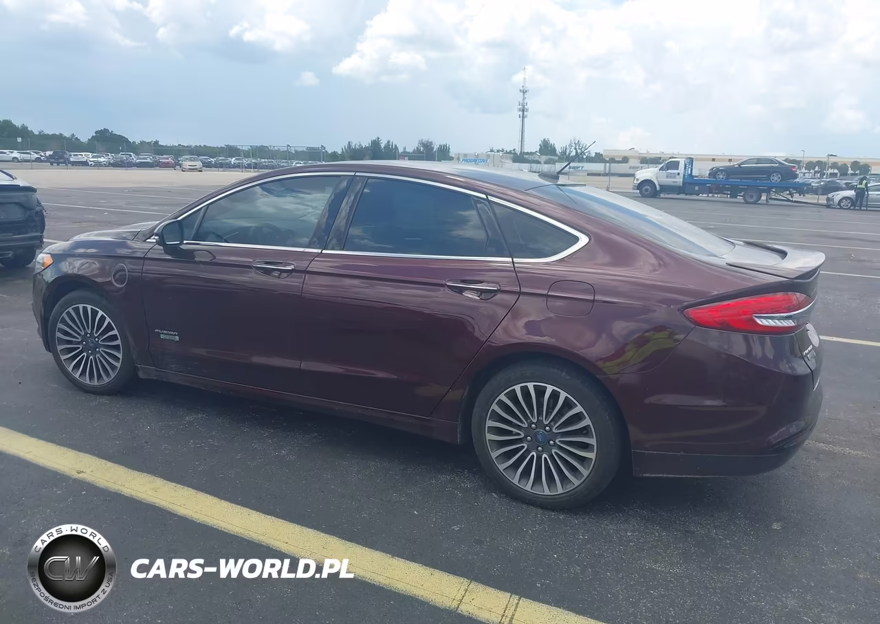 2018 Ford Fusion Energi Titanium VIN:3FA6P0SU9JR202672 - 3