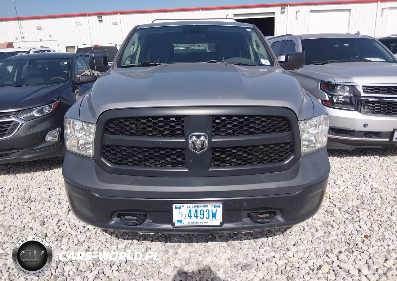 2019 Ram 1500 Classic Tradesman 4X4 5'7 Box VIN:1C6RR7KG7KS666755 - 12