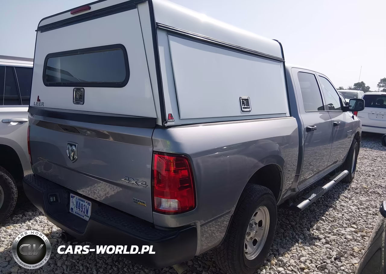 2019 Ram 1500 Classic Tradesman 4X4 5'7 Box VIN:1C6RR7KG7KS666755 - 4