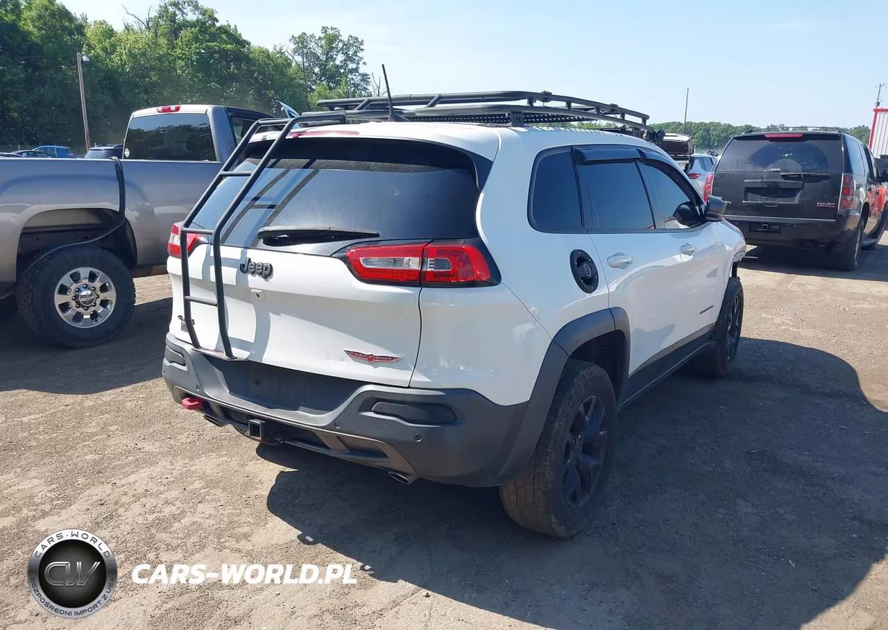 2017 Jeep Cherokee Trailhawk 4X4 VIN:1C4PJMBS7HW632391 - 4