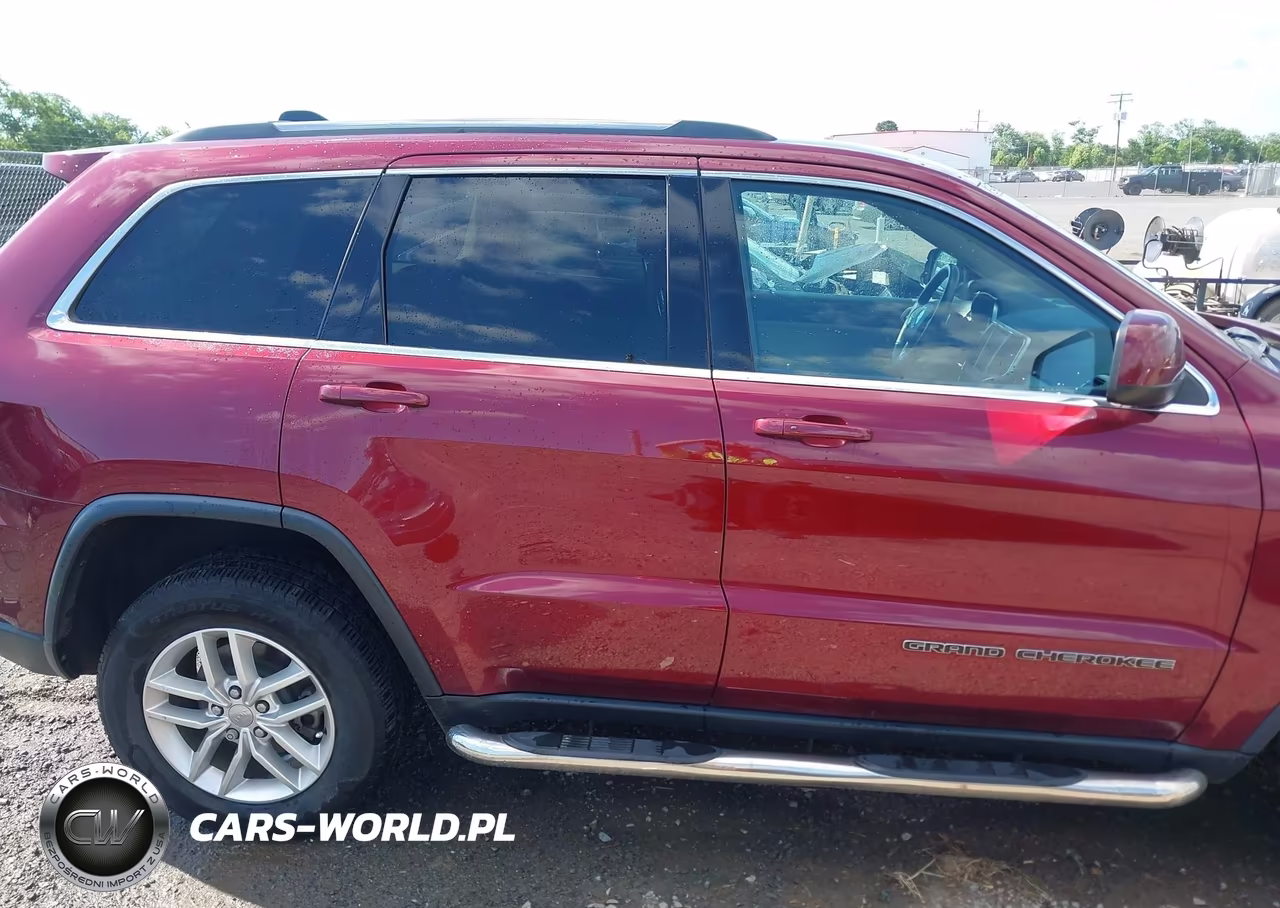 2017 Jeep Grand Cherokee Laredo 4X4 VIN:1C4RJFAG4HC822801 - 14