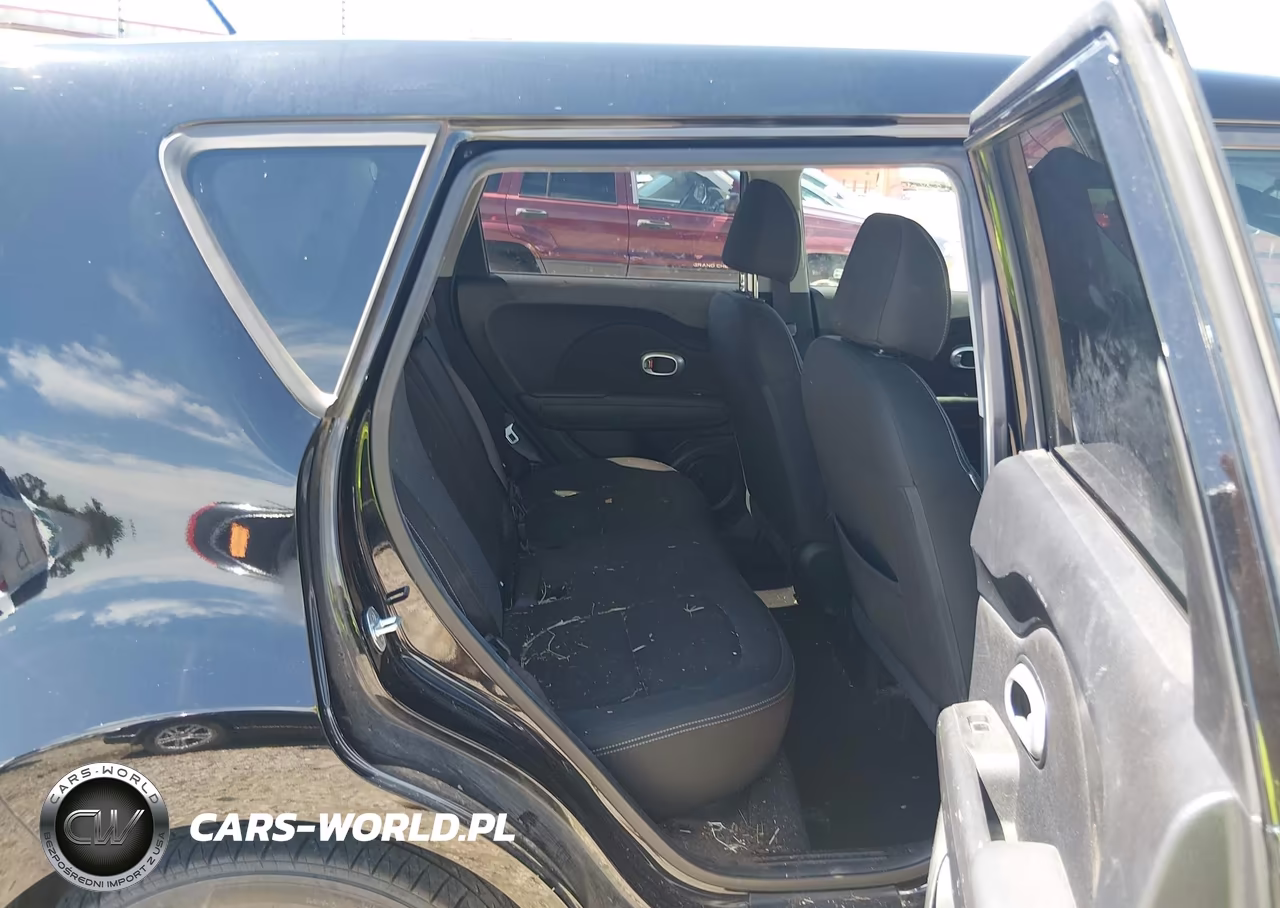 2017 Kia Soul + VIN:KNDJP3A55H7470863 - 8
