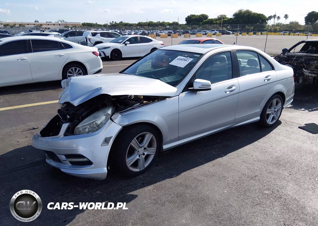 2011 Mercedes-Benz C 300 Luxury-Sport VIN:WDDGF5EBXBR171704 - 2