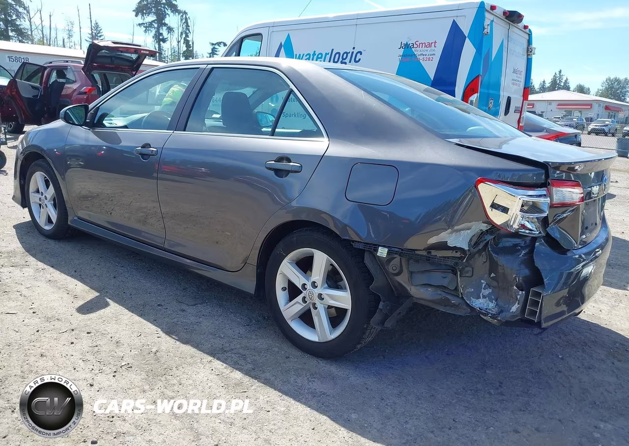 2013 Toyota Camry Se VIN:4T1BF1FK3DU264944 - 3