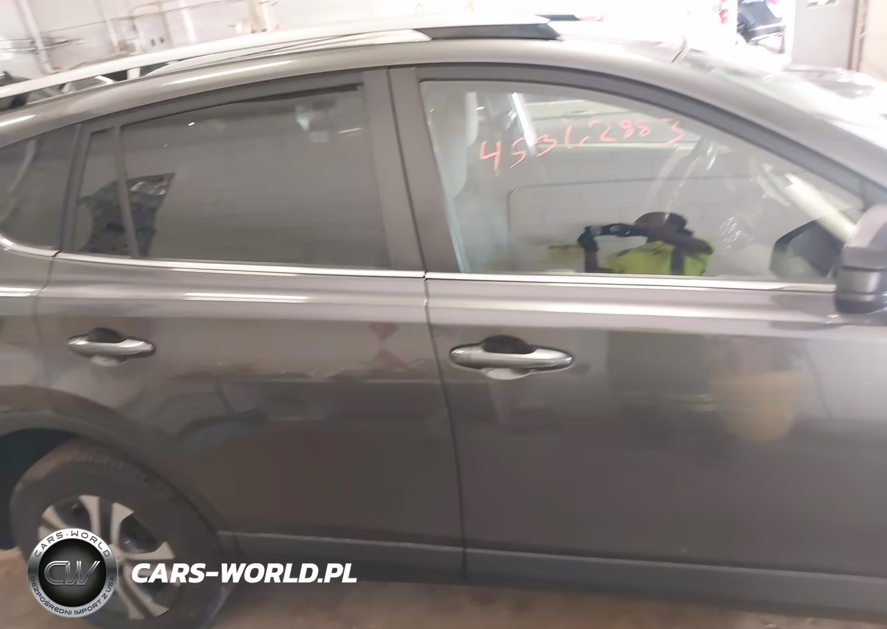 2017 Toyota Rav4 Le VIN:JTMBFREV2HJ118167 - 13