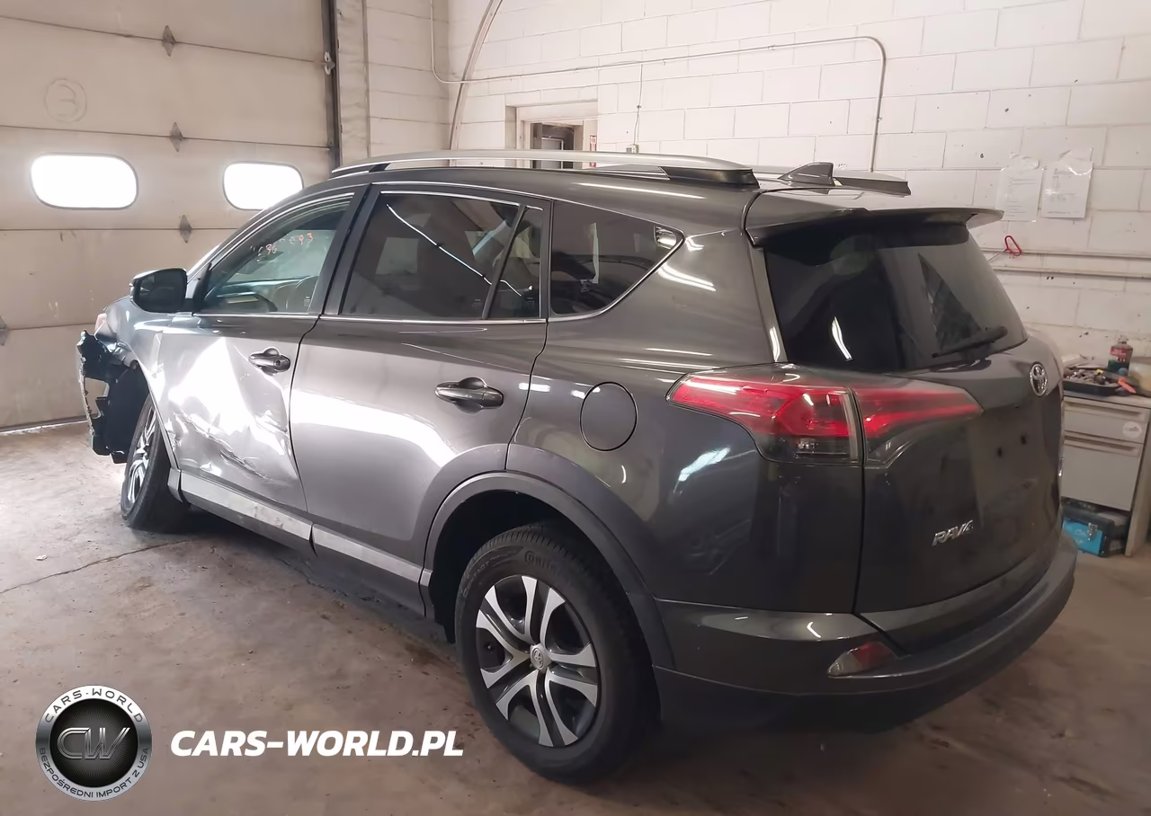 2017 Toyota Rav4 Le VIN:JTMBFREV2HJ118167 - 3