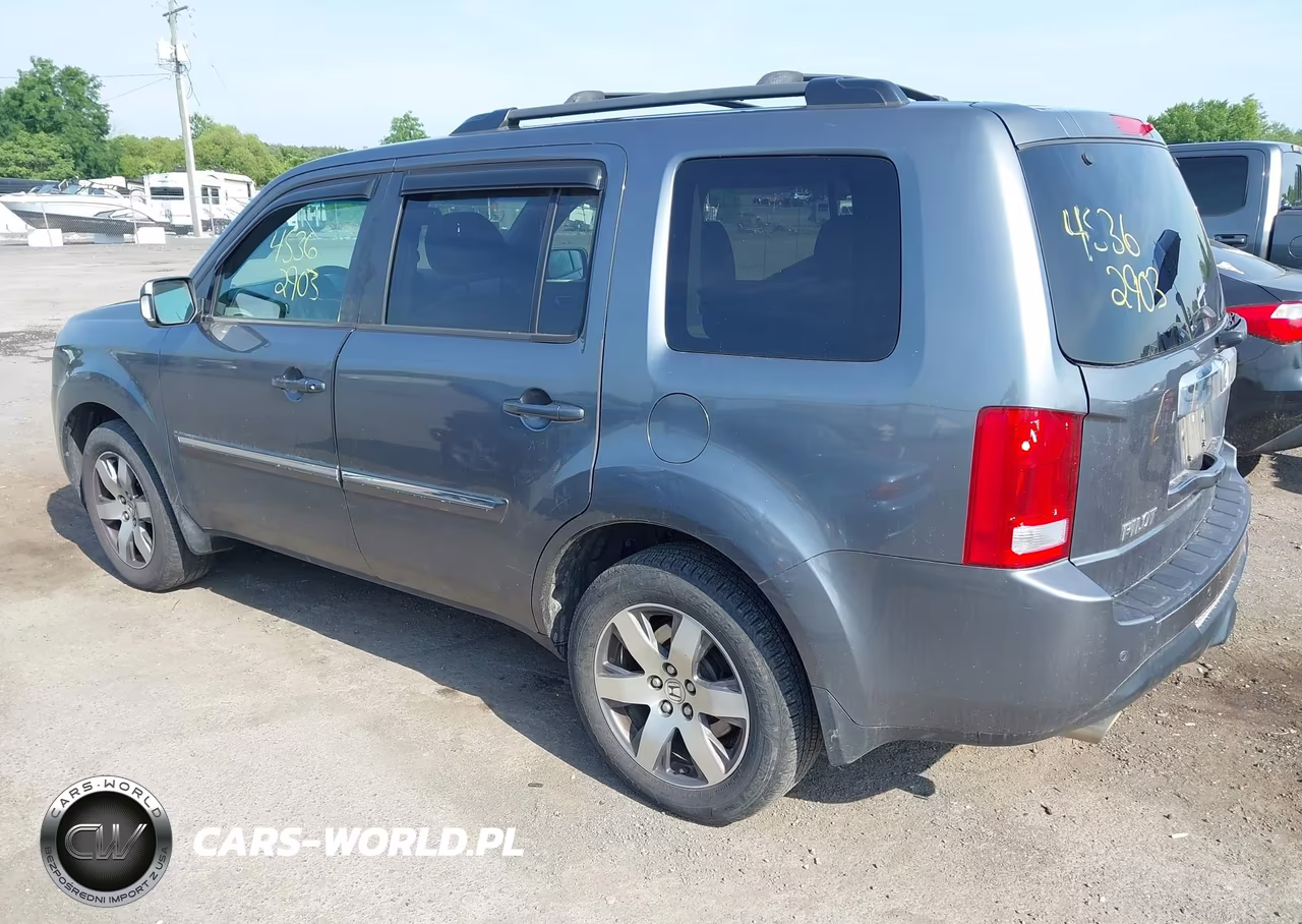 2013 Honda Pilot Touring VIN:5FNYF4H96DB065535 - 3