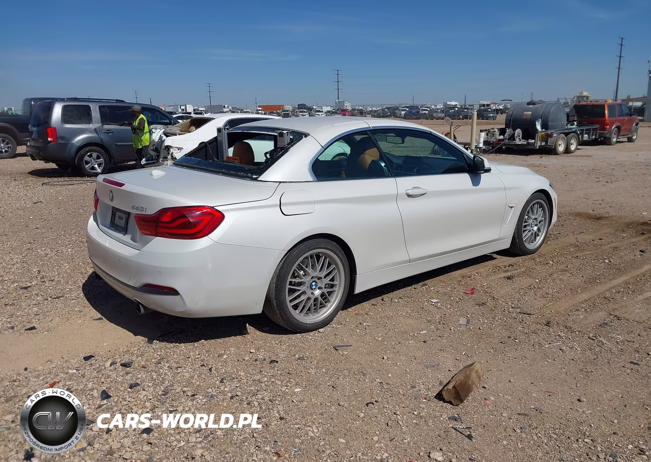 2019 BMW 440I VIN:WBA4Z5C58KEE17223 - 4