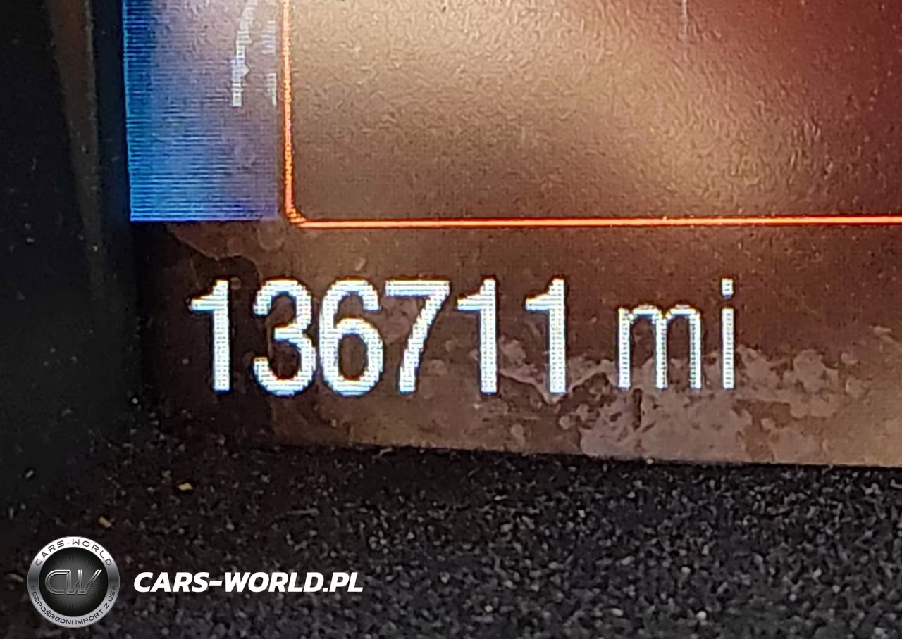2018 Ford Escape Titanium VIN:1FMCU9J95JUD19614 - 15