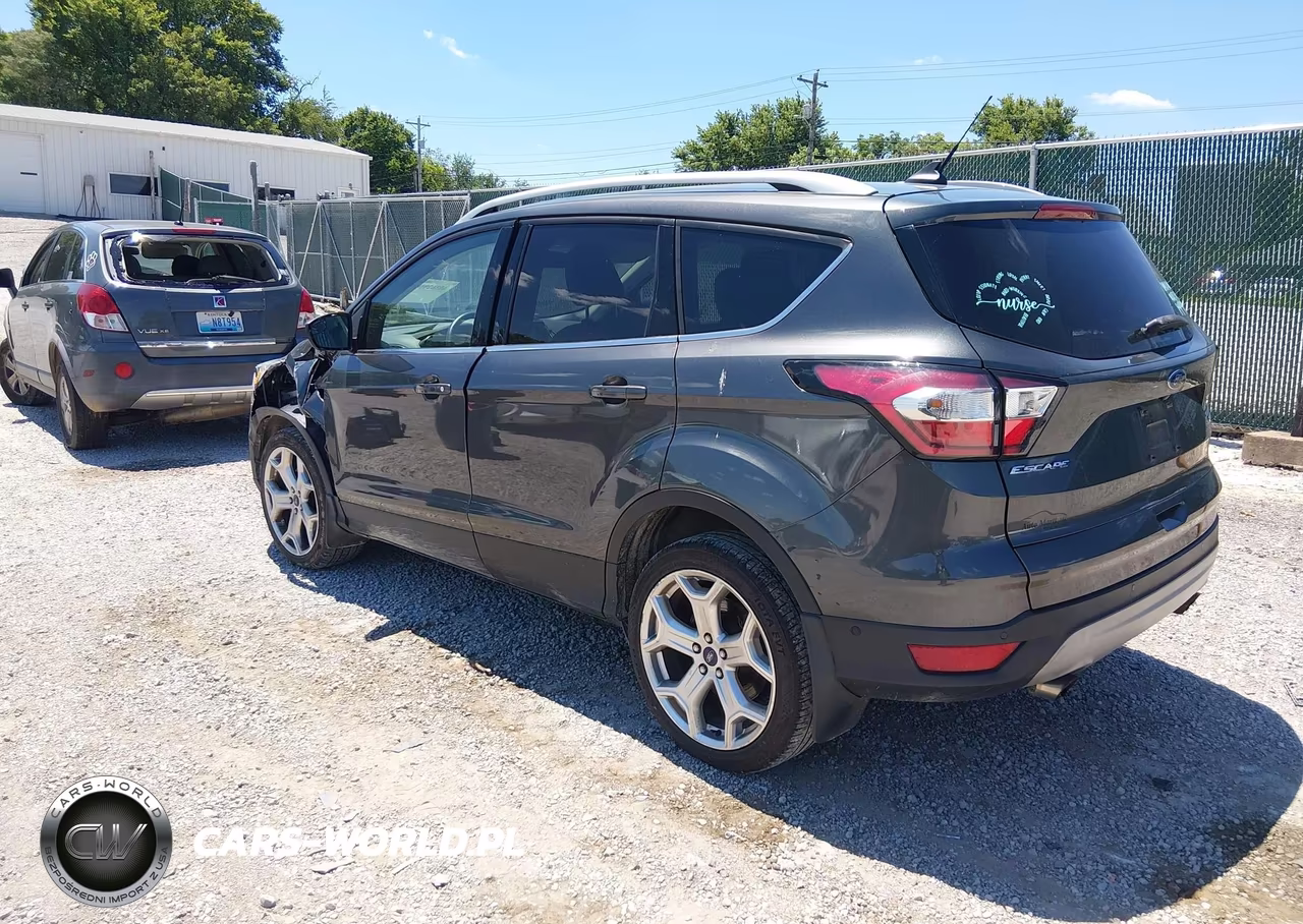 2018 Ford Escape Titanium VIN:1FMCU9J95JUD19614 - 3