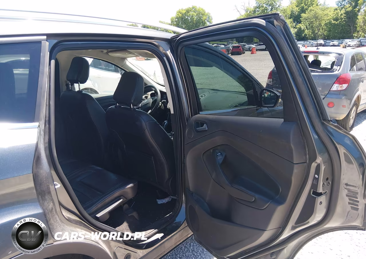 2018 Ford Escape Titanium VIN:1FMCU9J95JUD19614 - 8