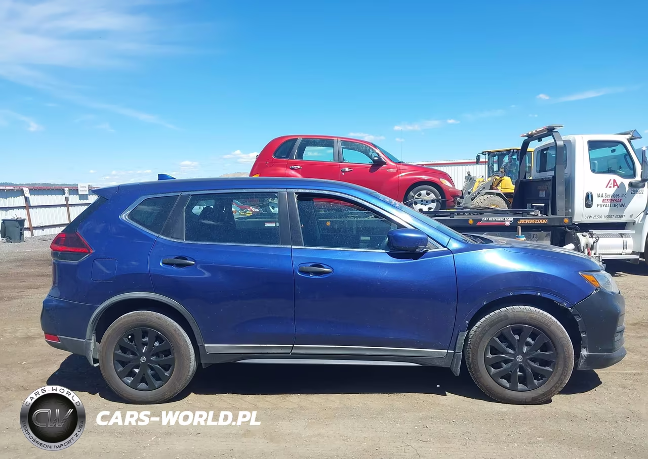 2018 Nissan Rogue S VIN:KNMAT2MT1JP564759 - 13