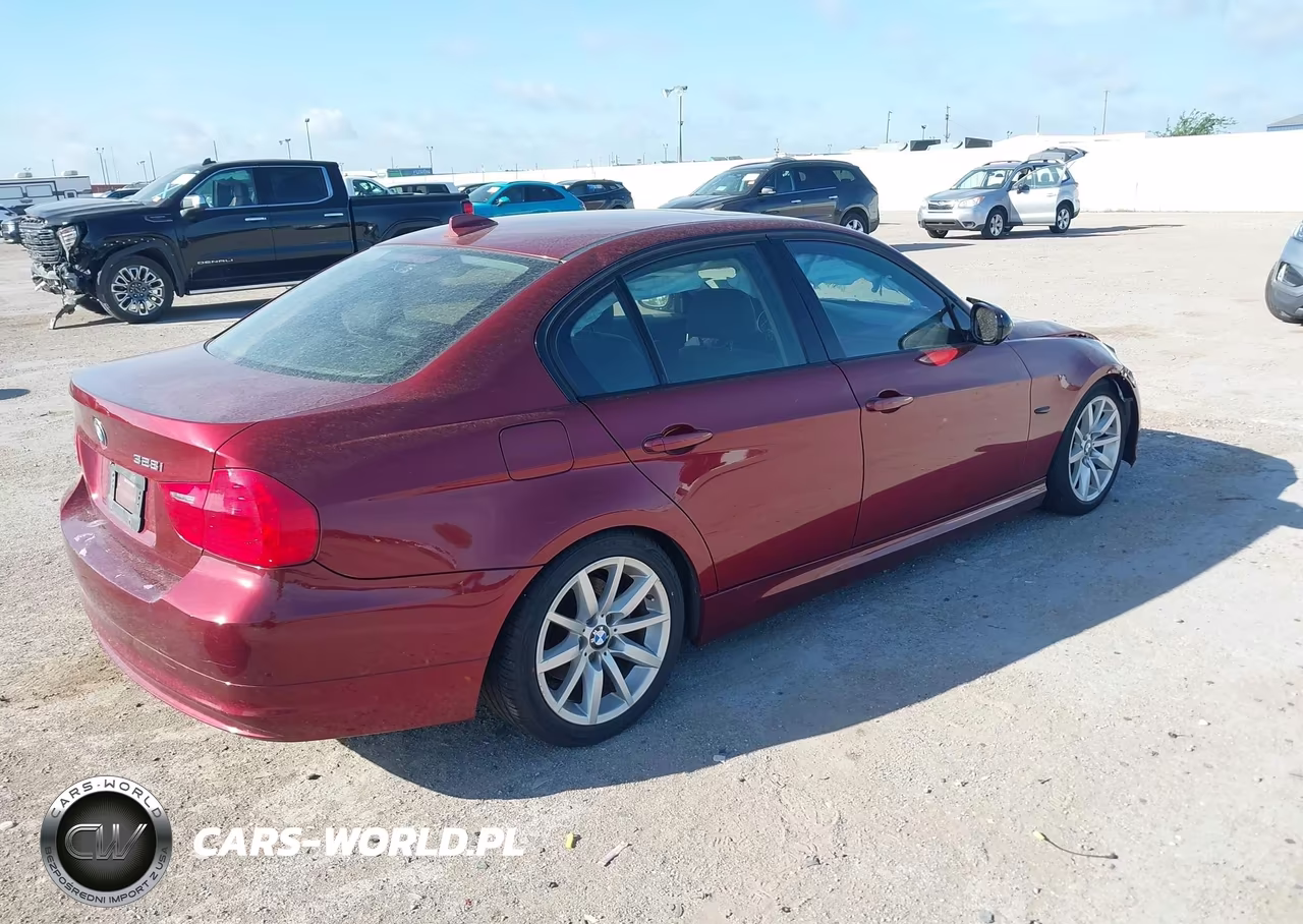 2011 BMW 328I VIN:WBAPH7C52BE674550 - 4