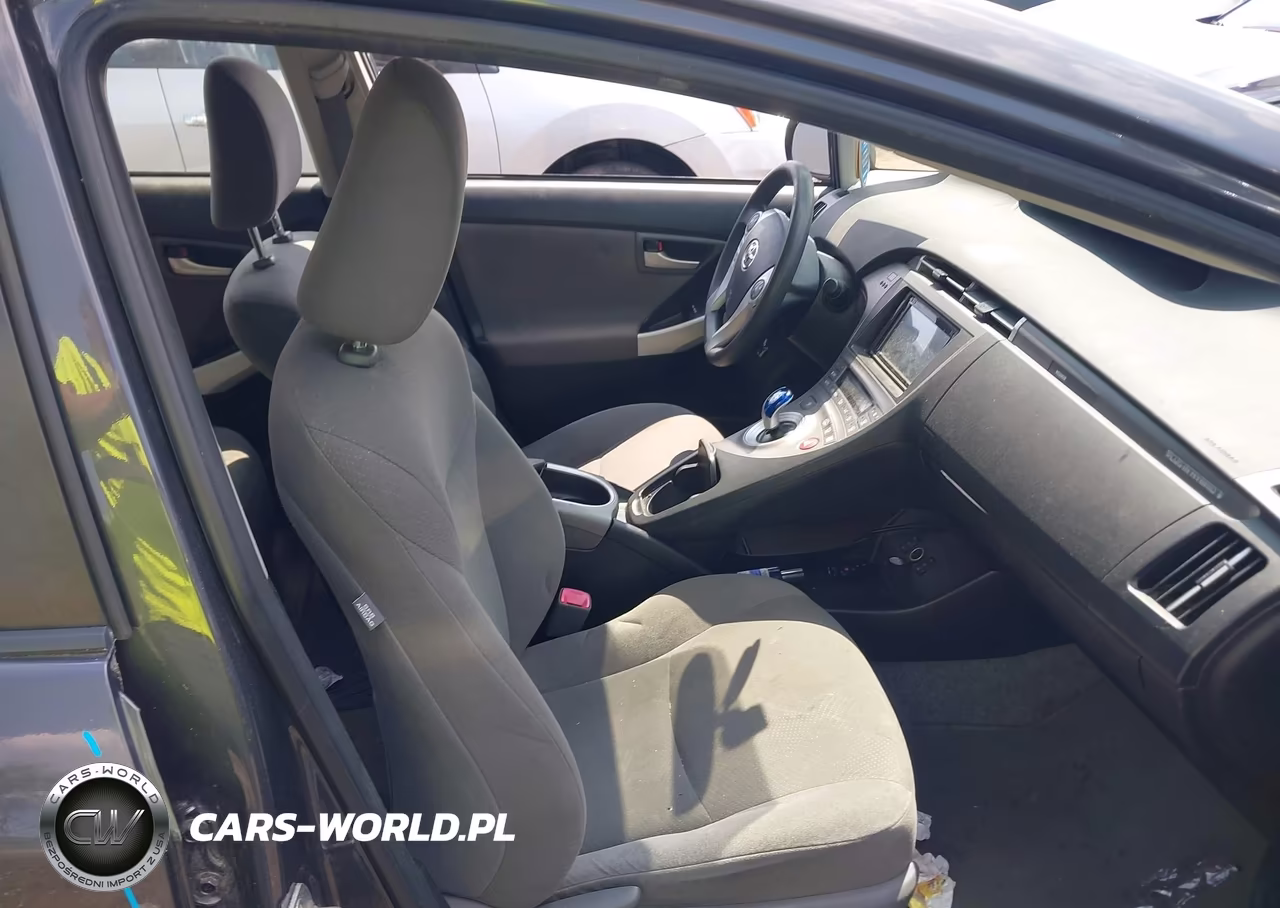 2013 Toyota Prius Plug-In VIN:JTDKN3DP4D3038757 - 5