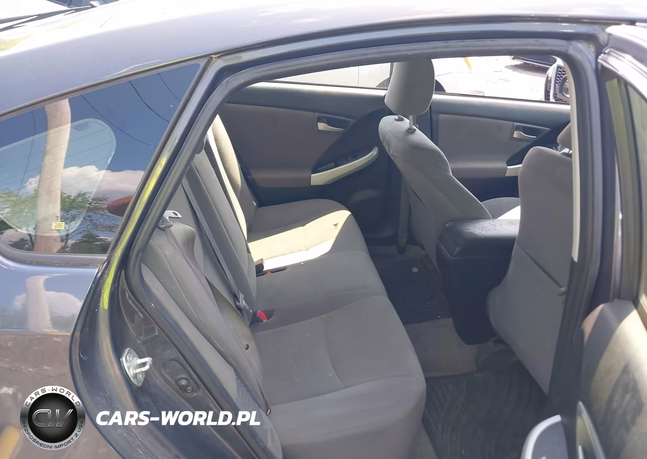 2013 Toyota Prius Plug-In VIN:JTDKN3DP4D3038757 - 8