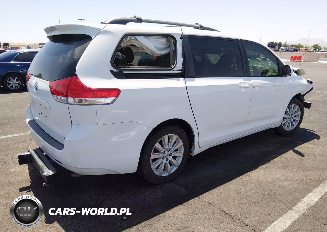 2013 Toyota Sienna Le 7 Passenger VIN:5TDJK3DC4DS067675 - 4