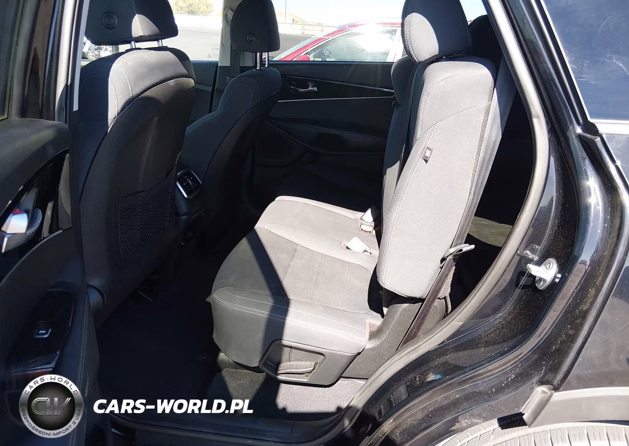 2019 Kia Sorento 3.3L Lx VIN:5XYPGDA53KG485162 - 8