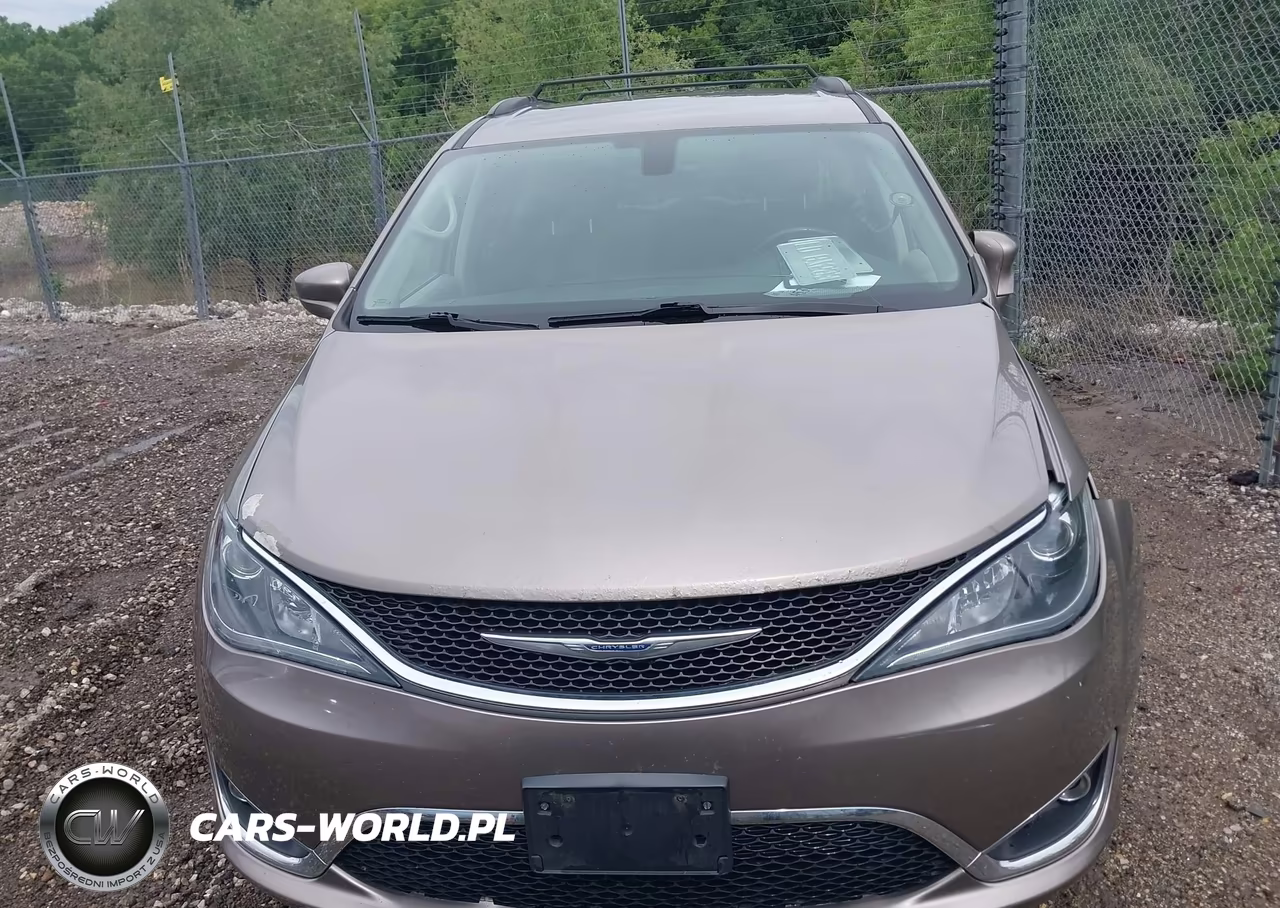2017 Chrysler Pacifica Touring-L VIN:2C4RC1BG9HR777163 - 12