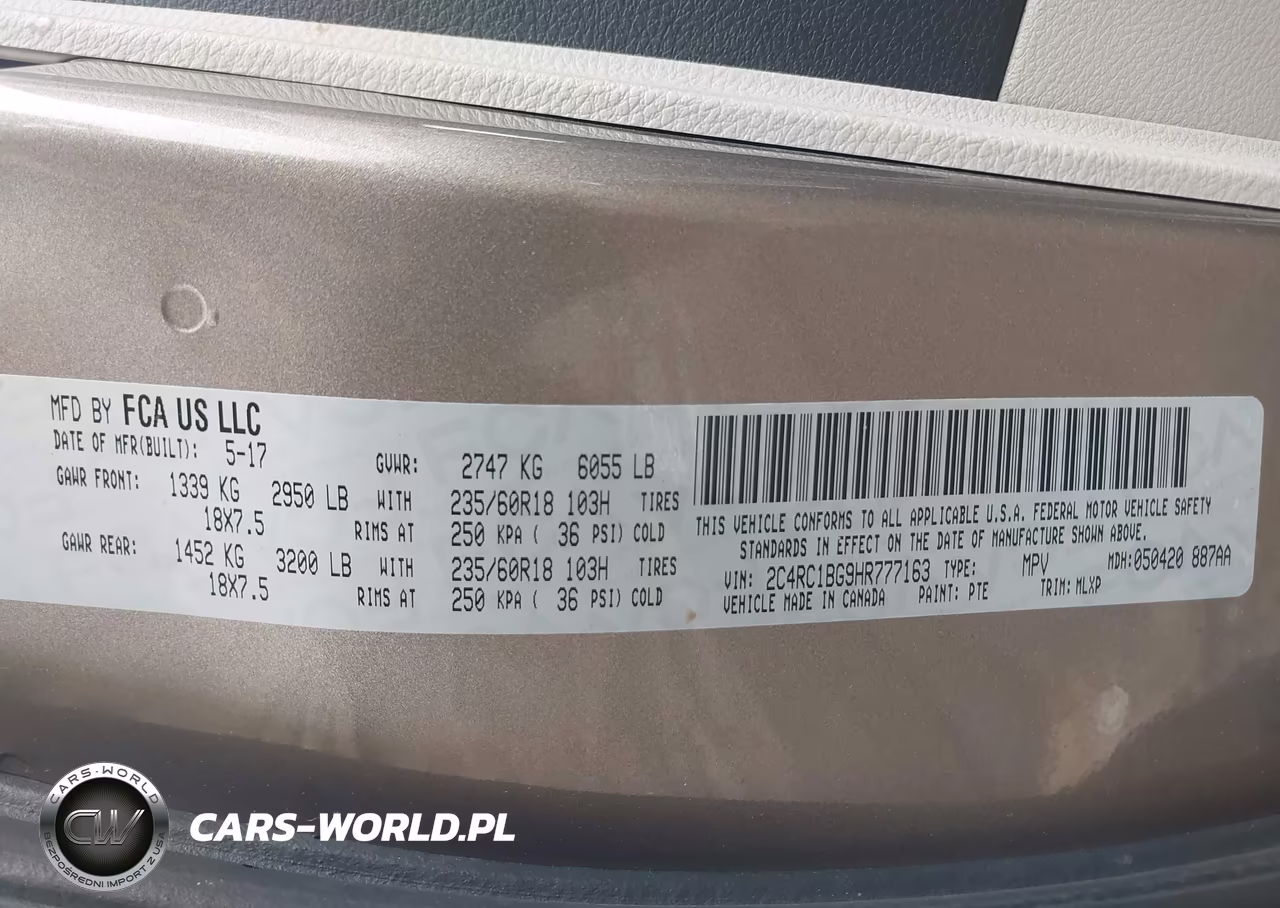 2017 Chrysler Pacifica Touring-L VIN:2C4RC1BG9HR777163 - 9