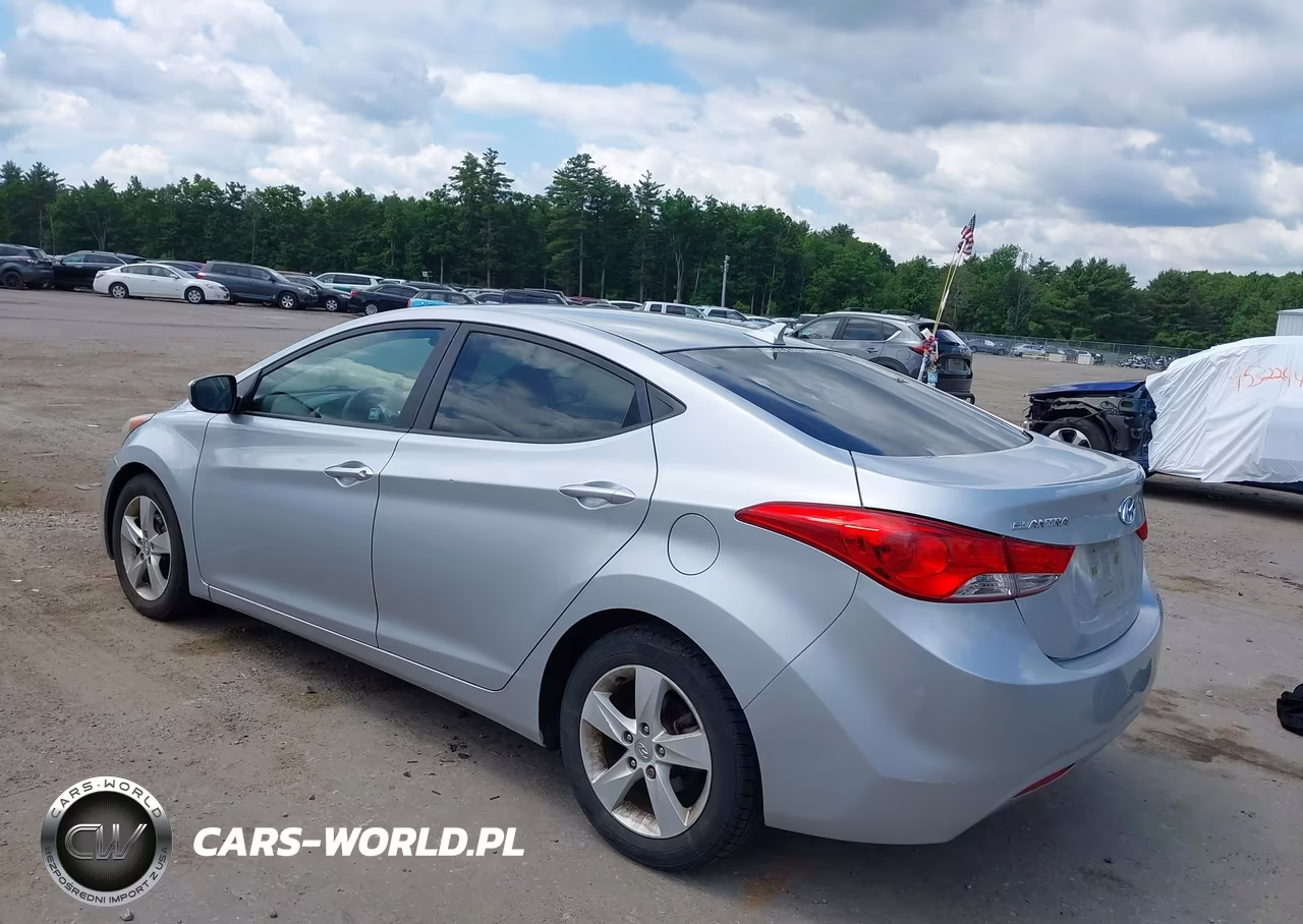 2012 Hyundai Elantra Gls VIN:5NPDH4AE8CH064659 - 3