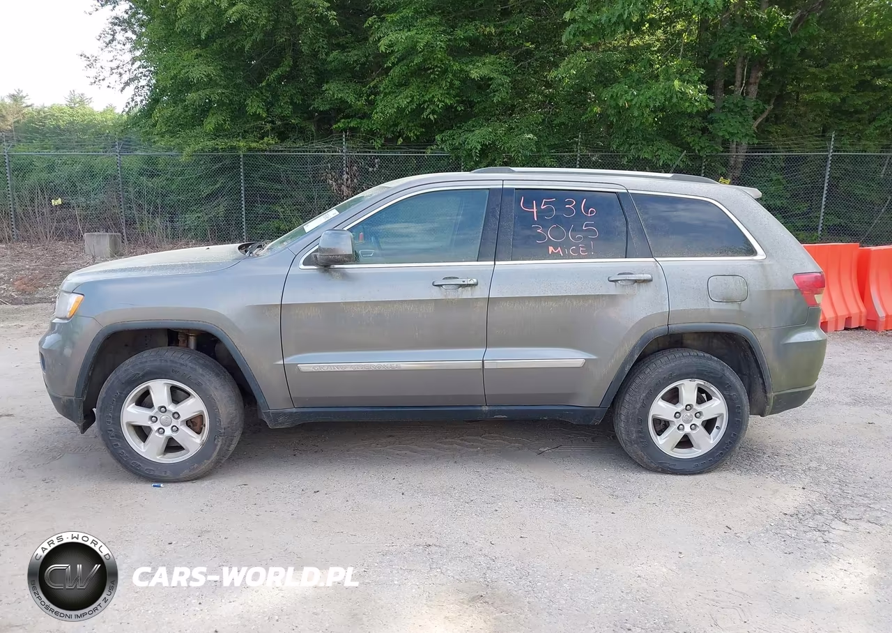 2012 Jeep Grand Cherokee Laredo VIN:1C4RJFAG5CC296851 - 12