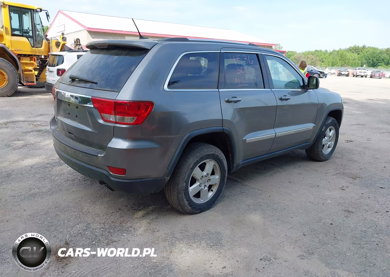 2012 Jeep Grand Cherokee Laredo VIN:1C4RJFAG5CC296851 - 4