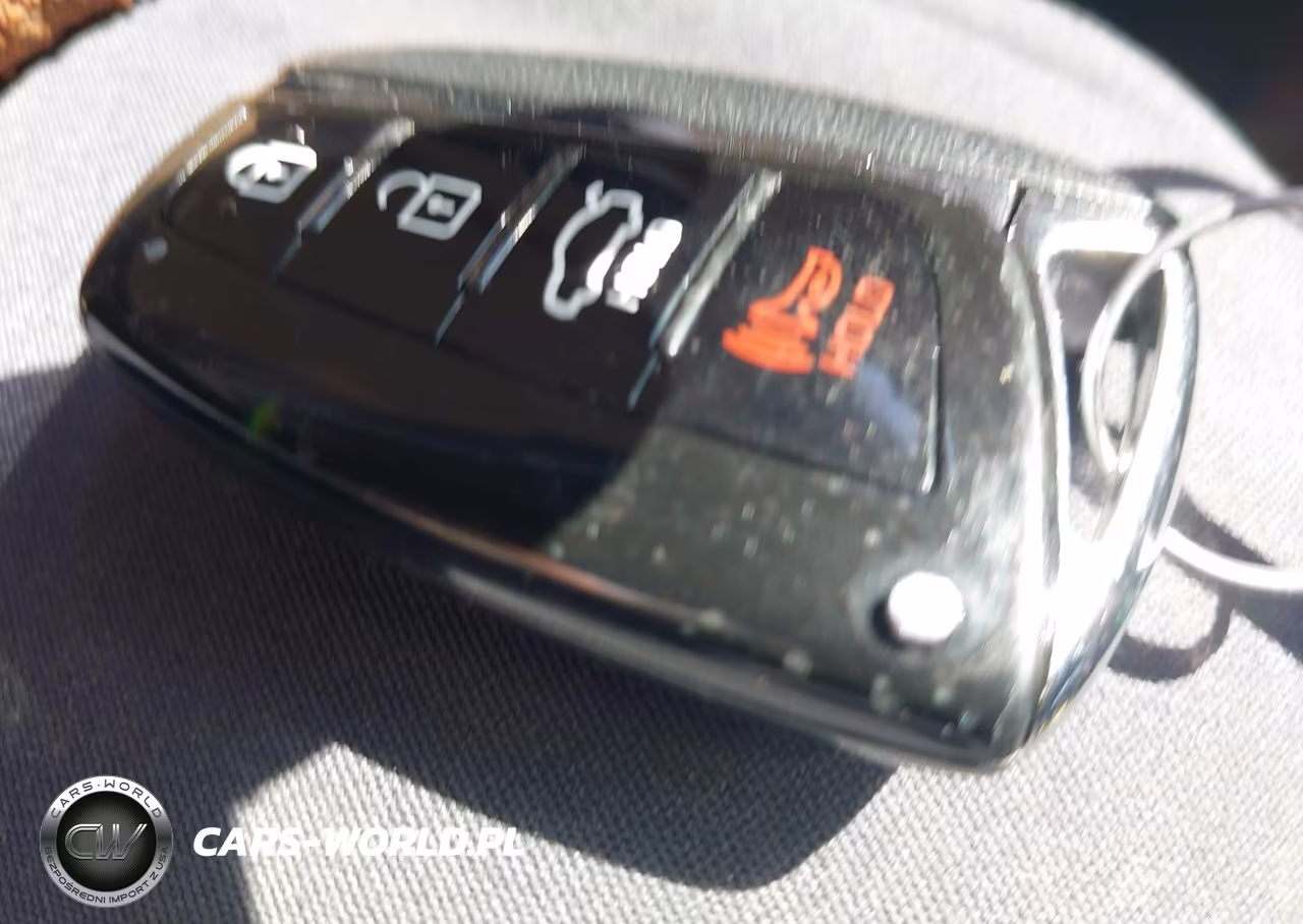 2017 Hyundai Azera Limited VIN:KMHFH4JG3HA590721 - 11