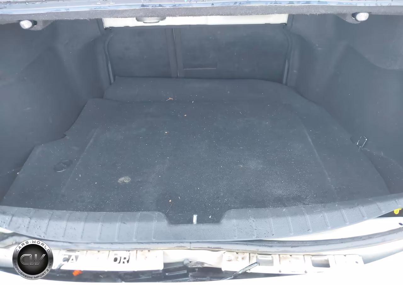 2017 Hyundai Azera Limited VIN:KMHFH4JG3HA590721 - 17