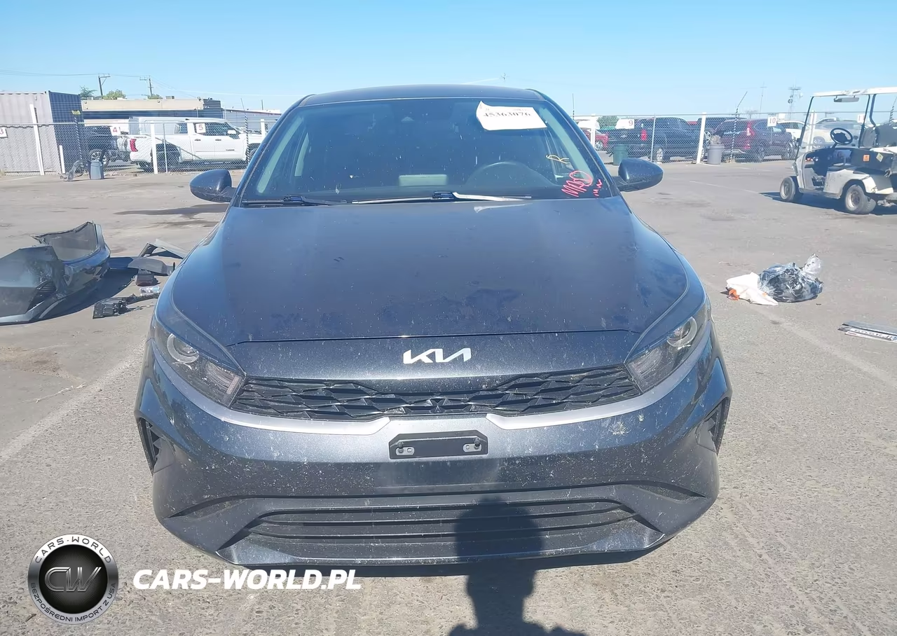 2022 Kia Forte Lxs VIN:3KPF24AD1NE477967 - 13