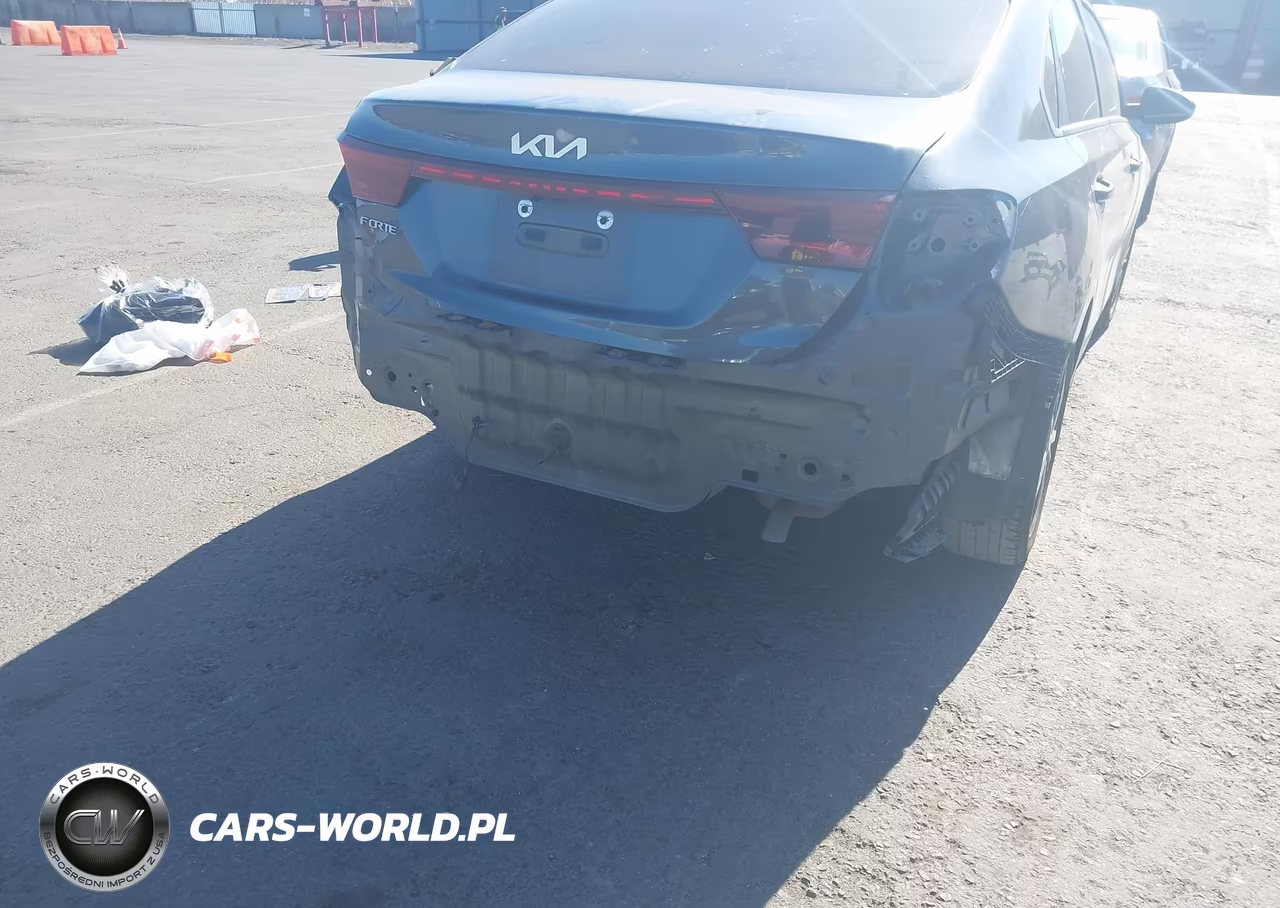 2022 Kia Forte Lxs VIN:3KPF24AD1NE477967 - 6