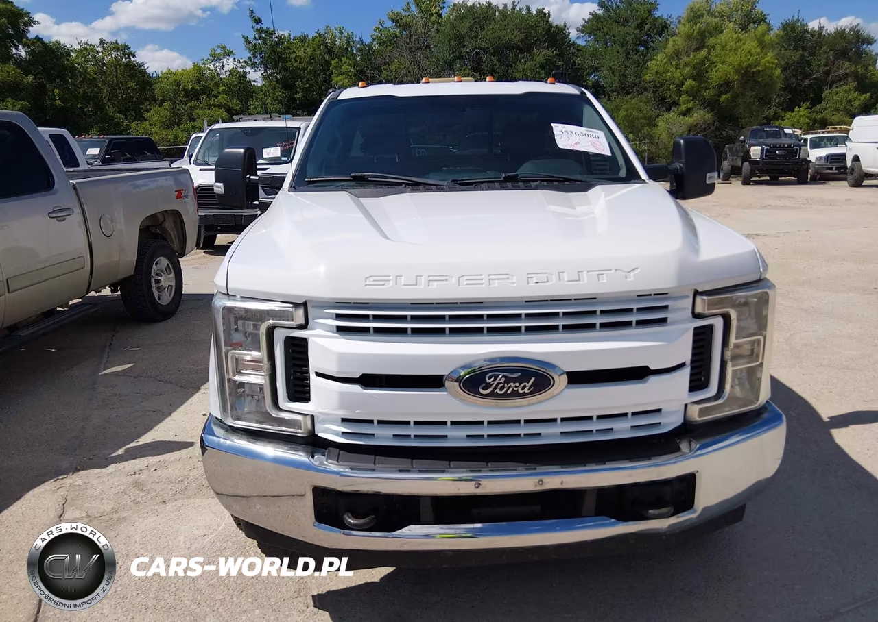 2019 Ford F-350 Chassis Xl VIN:1FDRF3E63KED41088 - 15