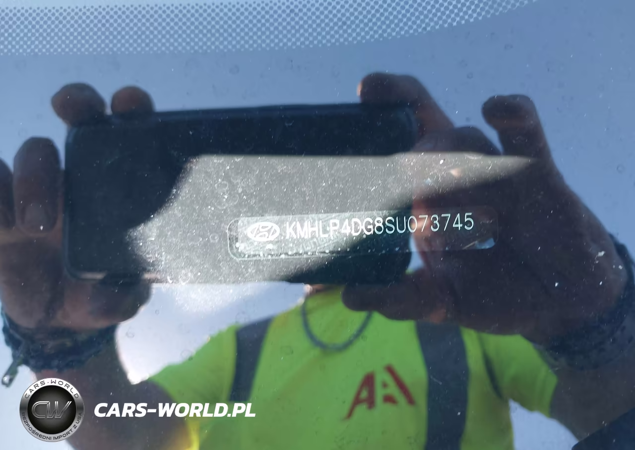 2025 Hyundai Elantra Limited VIN:KMHLP4DG8SU073745 - 17