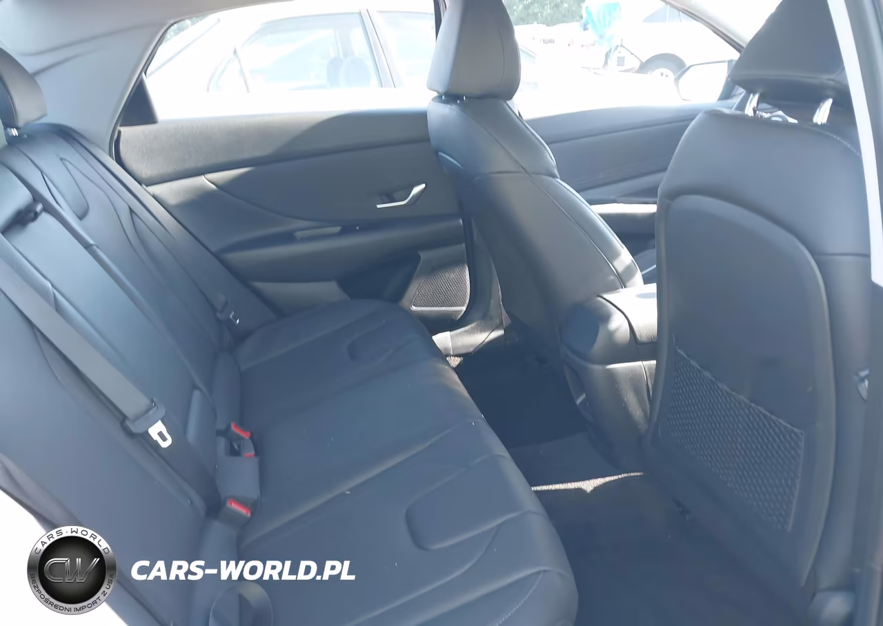 2025 Hyundai Elantra Limited VIN:KMHLP4DG8SU073745 - 8