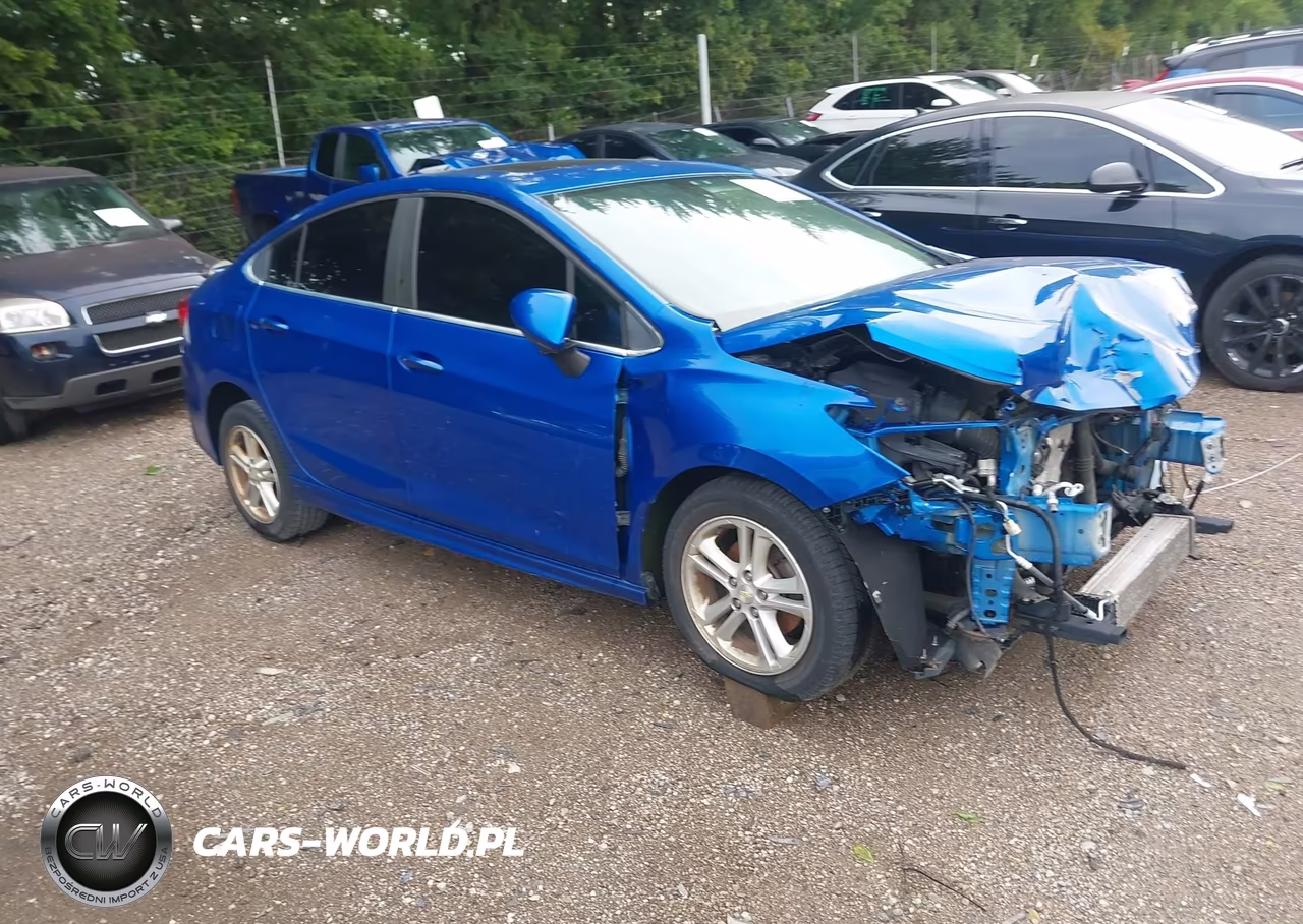 2017 Chevrolet Cruze Lt Auto – zdjęcie 1 z 18