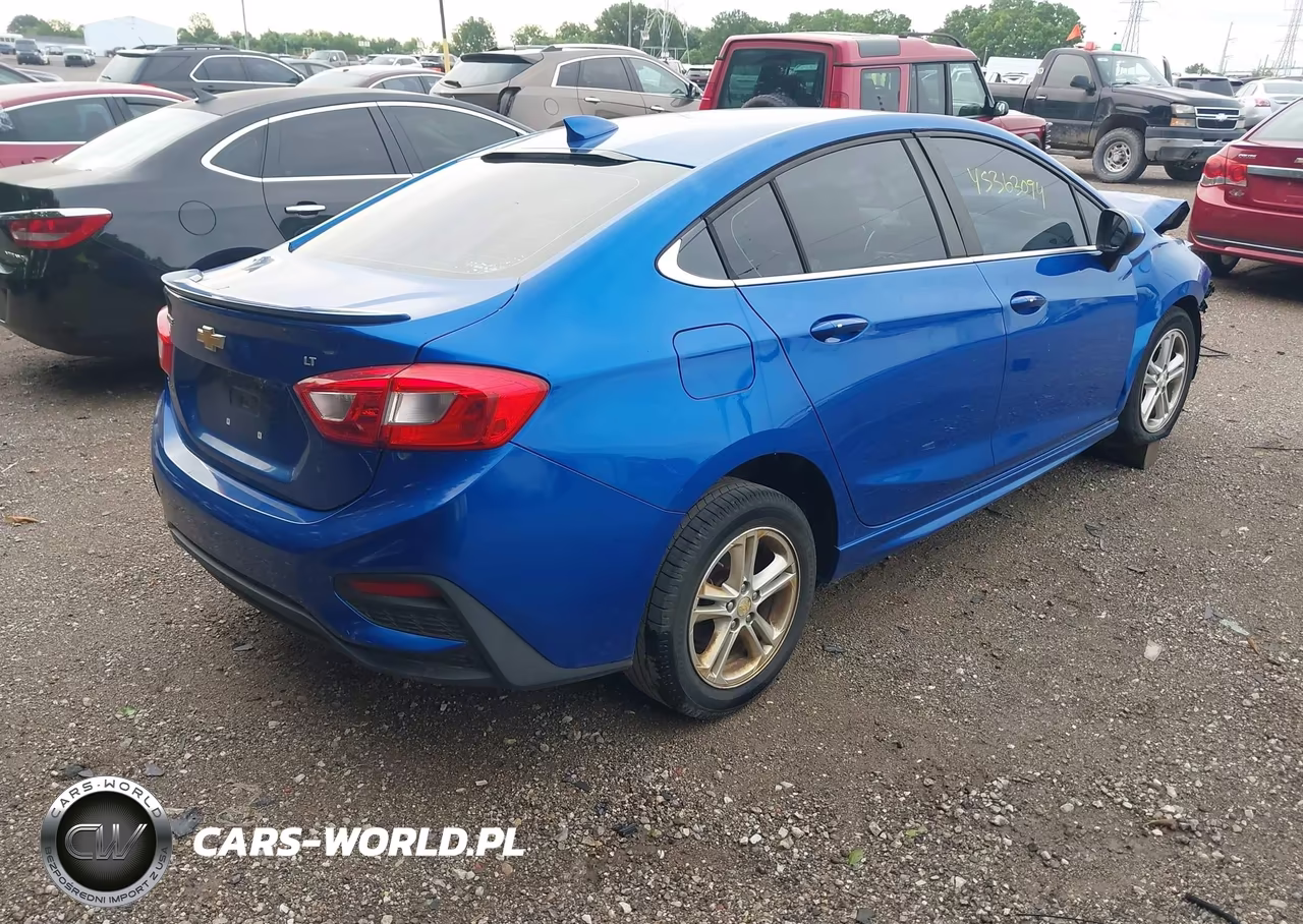 2017 Chevrolet Cruze Lt Auto VIN:1G1BE5SM4H7155752 - 4